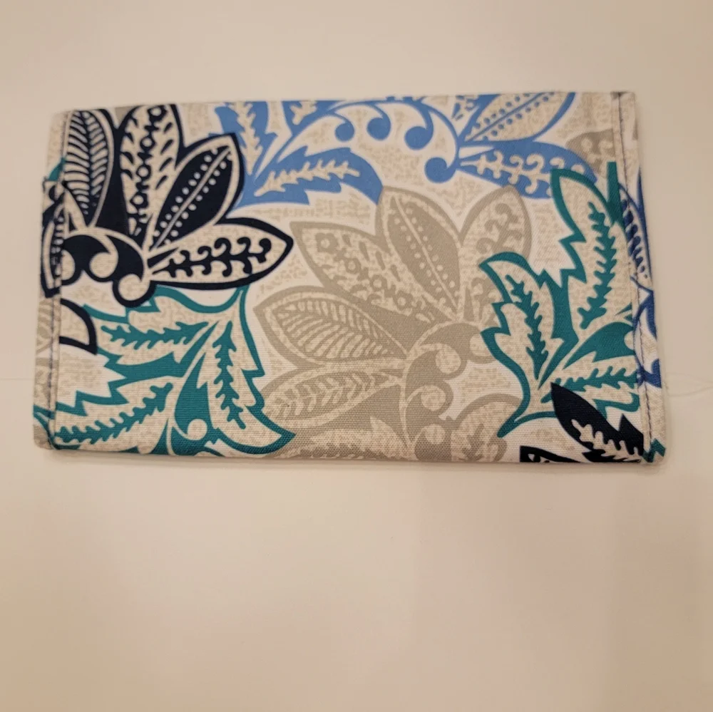 Vera Bradley - Makeup Brush Organizer Travel Case - VBF18 - Santiago Print